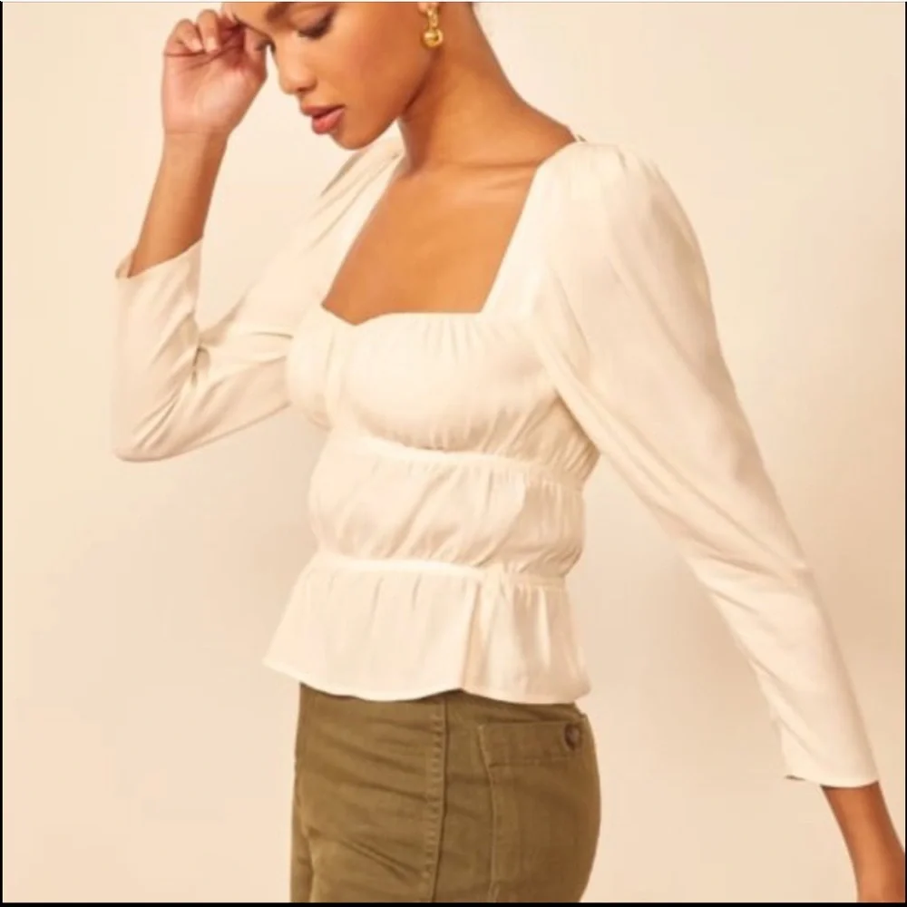 Reformation Plath Top in Ivory NWOT Medium